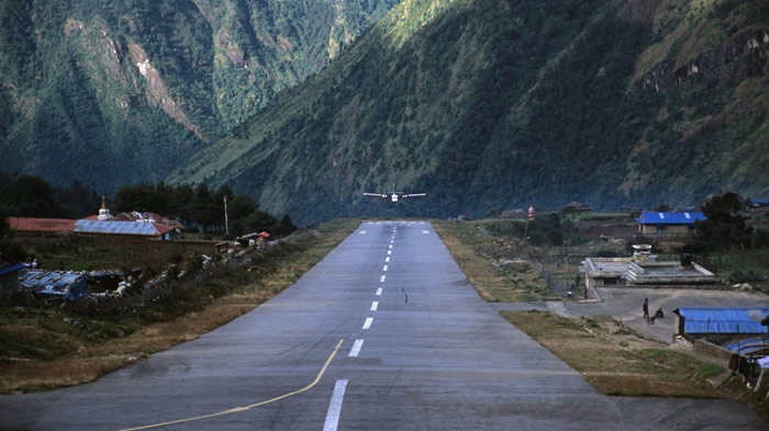 lukla airport airlines